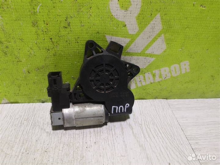 Моторчик стеклоподъемника Мазда 6