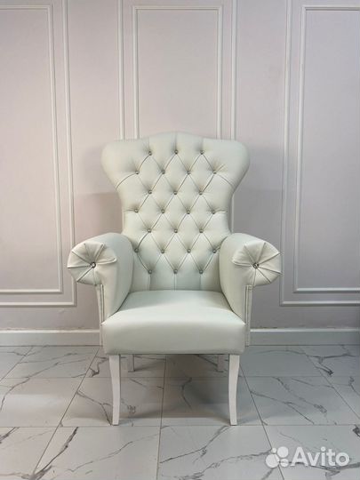 Кресло-трон Компакт, белая экокожа