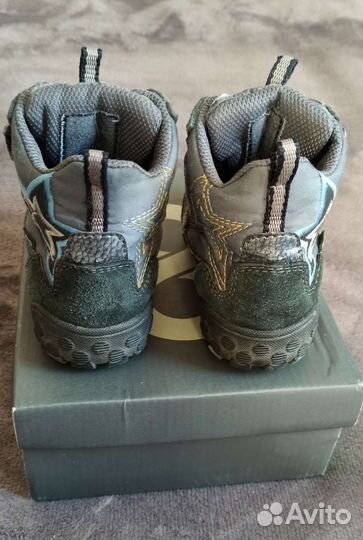 Ботинки демисезонные