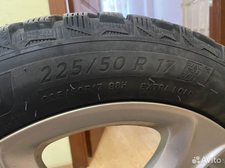 Michelin X-Ice North 4 225/50 R17 98H