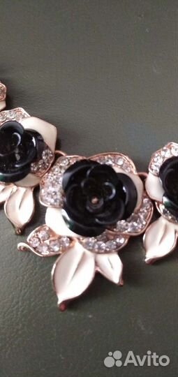 Ожерелье, бижутерия