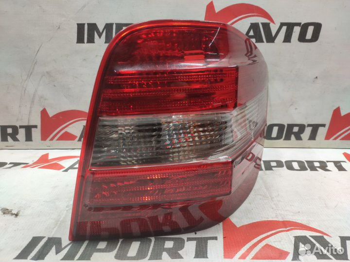 Стоп-сигнал правый Mercedes-Benz M-Class W164