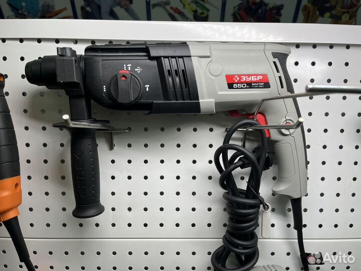 Перфоратор SDS-Plus Зубр Мастер П-22-650