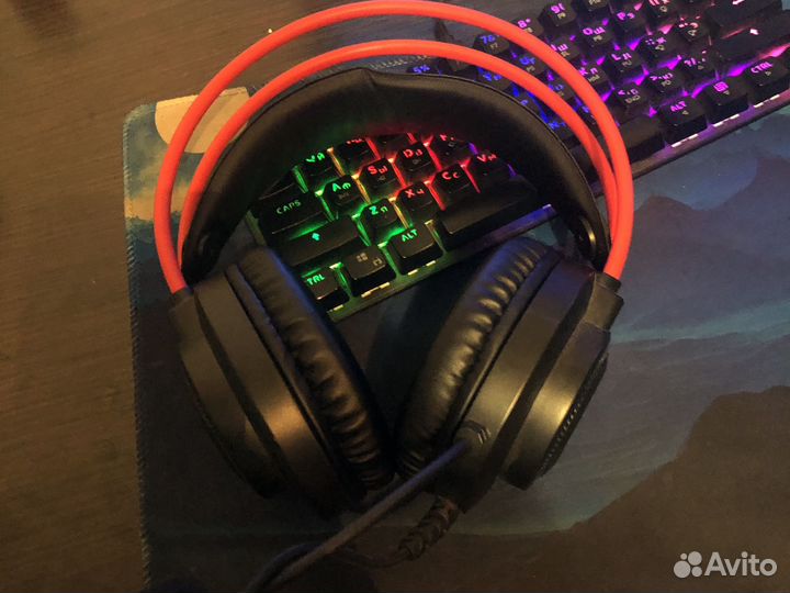Игровые наушники