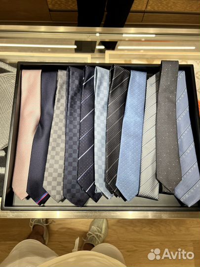 Галстук мужской Louis Vuitton