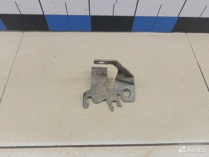 Кронштейн (сопут. товар) Duster II 2021