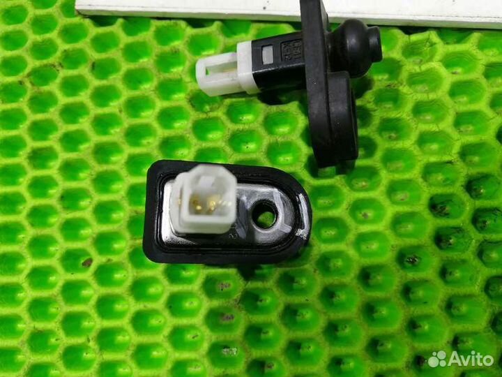 Концевик двери для Kia Rio 4