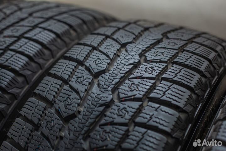 Toyo Observe GSi-6 LS 215/65 R17 99H