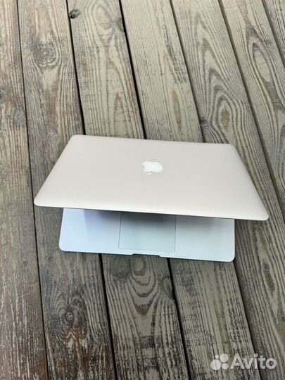 Apple MacBook Air 13 2015 core i5/8/128