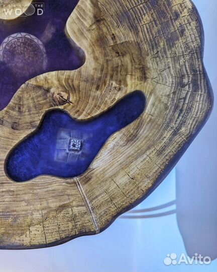 Стол Майя из тополя и эпоксидной смолы