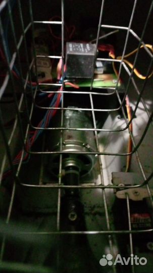 Прикормочный кораблик для рыбалки