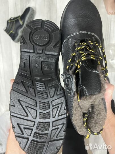 Зимняя рабочая мужская обувь 43 размер