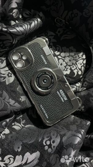 Чехол на телефон