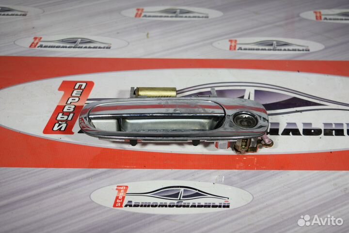 Ручка двери внешняя перед лево c Toyota Gaia ACM10