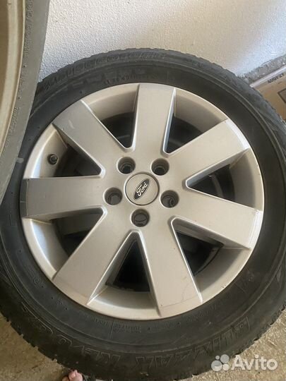 Bridgestone Blizzak Revo1 205/55 R16