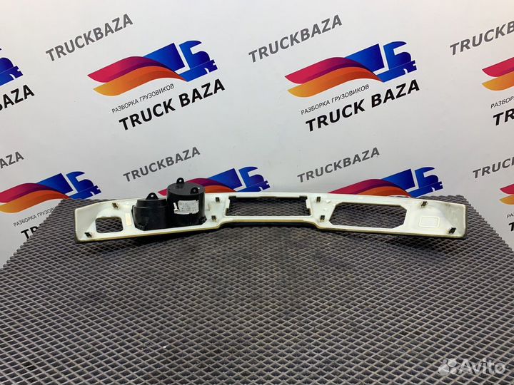 Накладка на торпедо Mercedes-Benz Actros