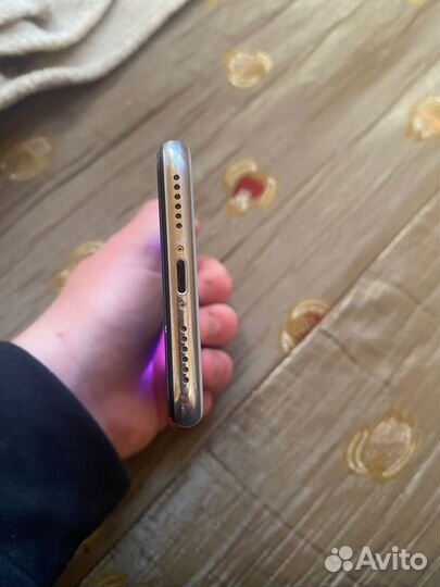 Телефон iPhone х