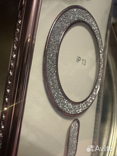 Чехол на iPhone 13