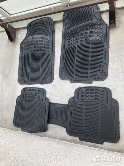 Автомобильные коврики резиновые