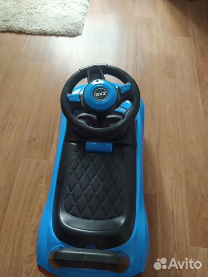 Детский автомобиль