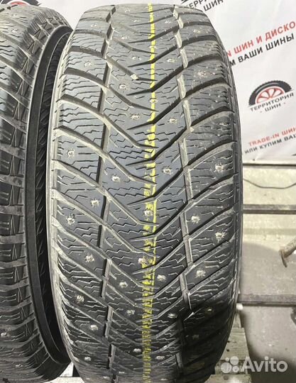 Yokohama Ice Guard IG65 215/60 R16 99S