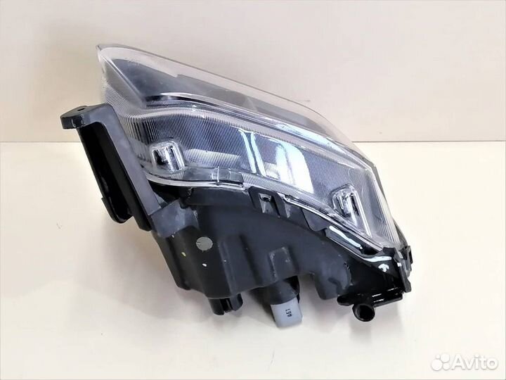 Б/У Б/У Фара противотуманная левая 92201S1100