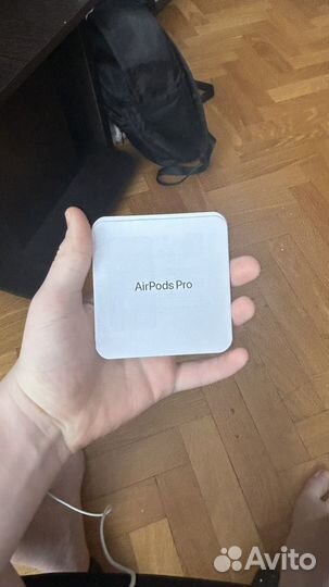Коробка от airpods pro