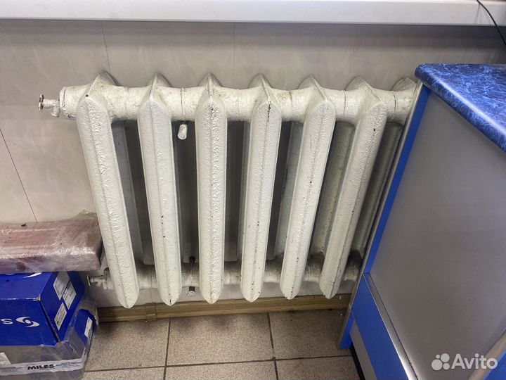 Батарея чугунная