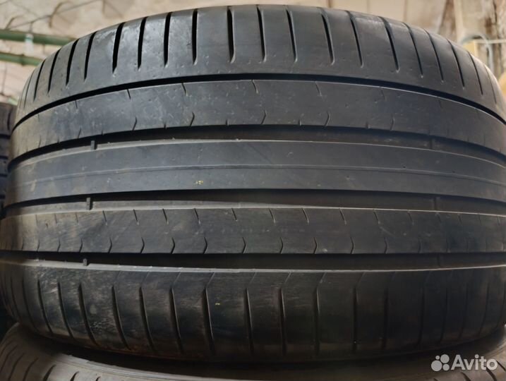 Pirelli P Zero 315/35 R21