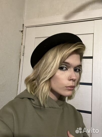 Шляпа фетровая женская