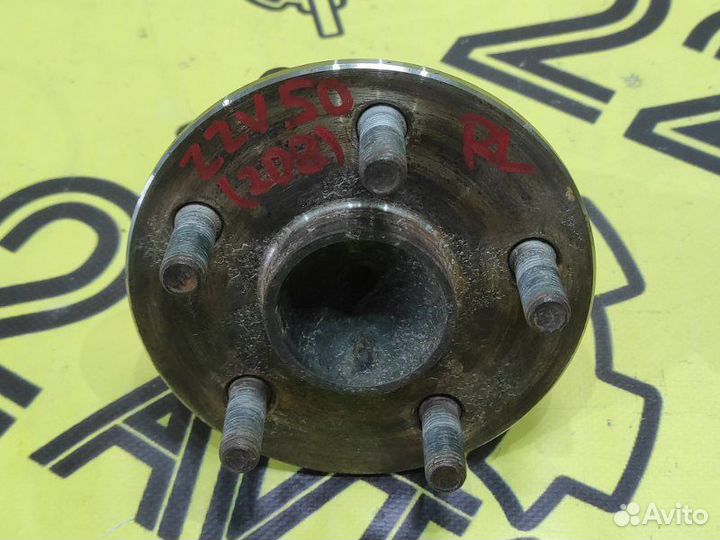 Ступица задняя левая Toyota Vista ZZV50 1ZZ-FE