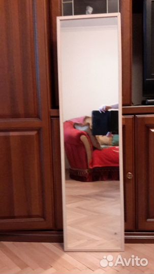 Зеркало новое навесное