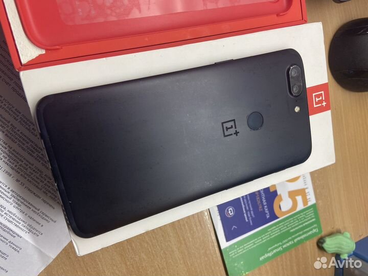 OnePlus 5T, 6/64 ГБ
