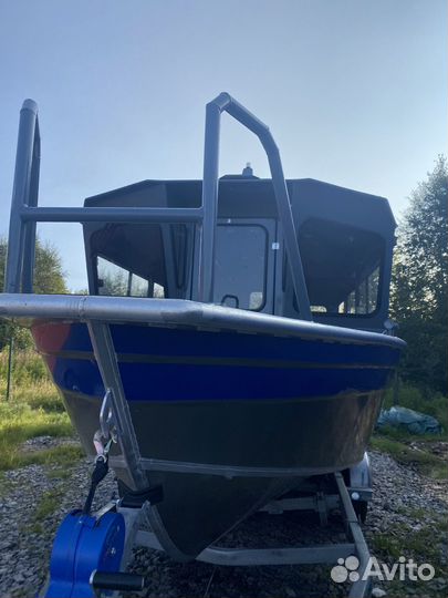 Катер русбот