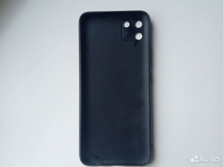 Чехлы на телефон realme C11