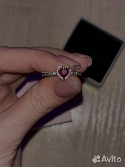 Кольцо pandora красное сердце оригинал