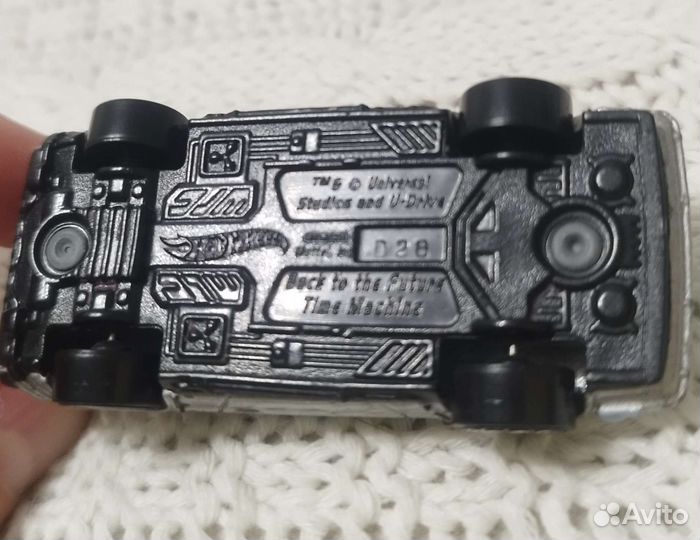 Back to future time machine delorean hot wheels
