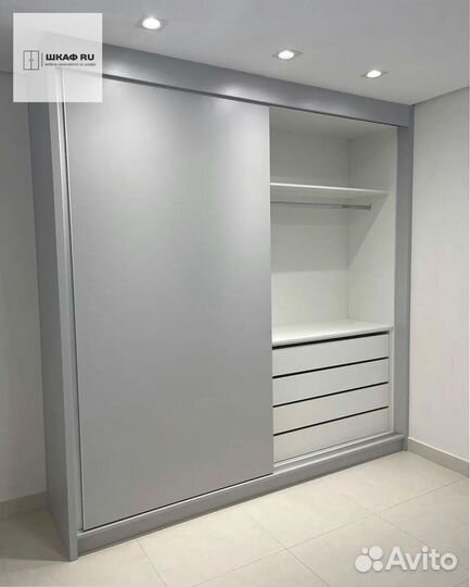 Шкаф с антресолью