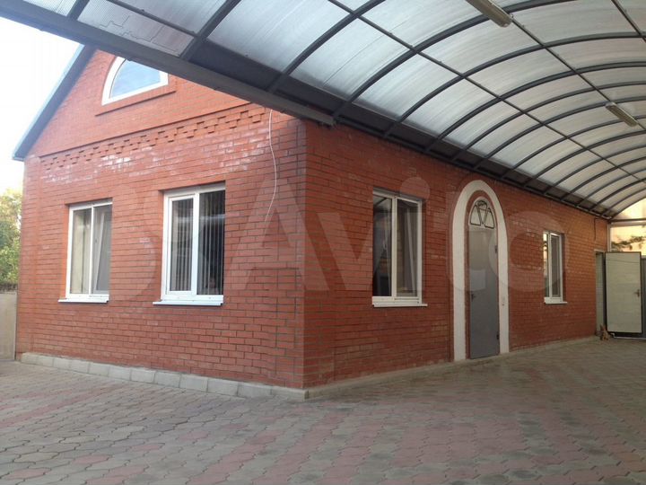 Дом 192 м² на участке 9 сот.