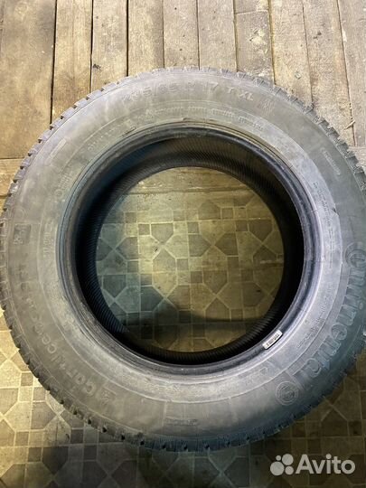 Continental Conti4x4IceContact 235/65 R17