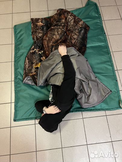 Камуфляжный плащ невидимка спальный мешок