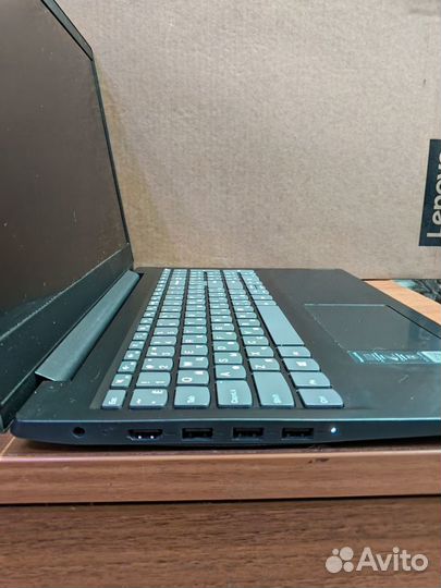 Ноутбук Lenovo