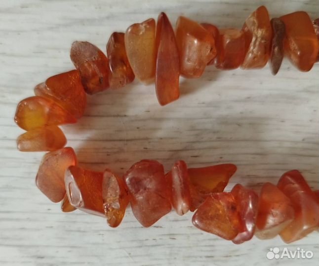 Бусы янтарные и брошь под жемчуг, СССР