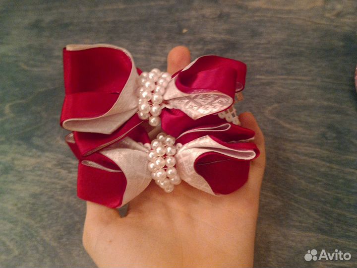 Резинки и заколки ручной работы