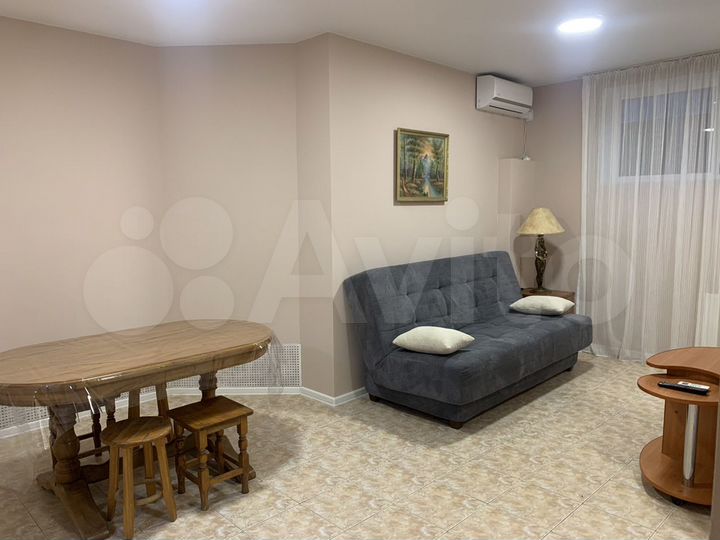 Комната 36 м², 1/3 эт.