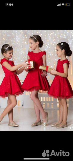 Шикарное платье Unona на 5-6 лет