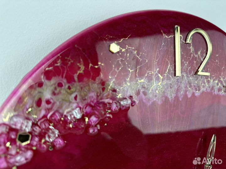 Часы настенные из эпоксидной смолы