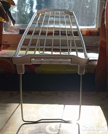 Складная полочка в ванную или на кухню