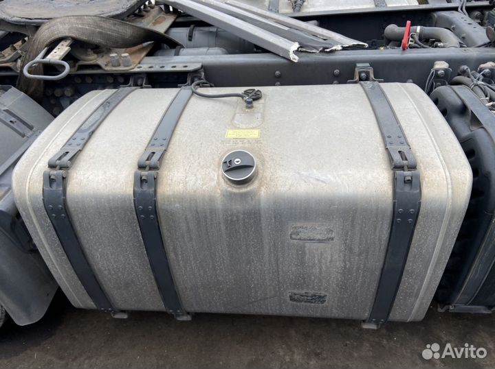 Топливный бак Scania 1902455 620L