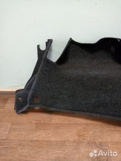 Обшивка багажника задняя правая Volkswagen Passat